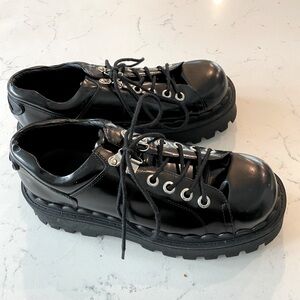 UNIF Seek Shoe - These shoes were worn once only! :)